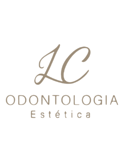 logo lissandra odontologia estetica